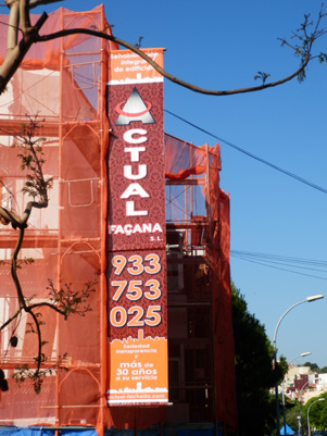 IDG GRUP WEB - IMAGEN CORPORATIVA Y PUBLICIDAD. ROTULACIÓN. Diseñamos LONAS, BANDEROLAS, PANCARTAS para las obras de empresas de construcción y rehabilitación de edificios. Frontlit, microperforadas con rejilla pvc, solvotex,... Cliente: ACTUAL FAÇANA - FACHADA ACTUAL (Cornellá).