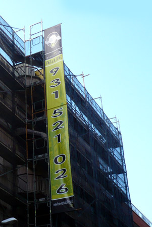 IDG GRUP WEB - IMAGEN CORPORATIVA Y PUBLICIDAD. ROTULACIÓN. Diseñamos LONAS, BANDEROLAS, PANCARTAS para las obras de empresas de construcción y rehabilitación de edificios. Frontlit, microperforadas con rejilla pvc, solvotex,... Cliente: NEWLINE REHABILITACIÓ.
