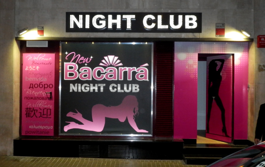 DISEÑO Y COLOCACIÓN DE ROTULOS COMERCIALES - LUMINOSOS. LETRAS CORPOREAS. METACRILATOS. VINILOS DE IMPRESIÓN. VINIOS DE CORTE. VINILOS MONOMÉRICOS. VINILOS POLIMÉRICOS. Cliente: BACARRA NIGHT CLUB.