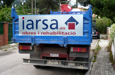 IDG GRUP WEB - ROTULACIÓN COMERCIAL - ROTULACIÓN DE VEHÍCULOS COMERCIALES: Rotulación de Coches, Rotulación de Furgonetas, Rotulación de Camiones, Rotulación de Motos, Rotulación de Barcos,... Rotulación con Vinilo de Corte, Rotulación con Vinilo de Impresión, Rotulación con Vinilo de Fundición, Rotulación Total Covering. ROTULACIÓN VEHÍCULO COMERCIAL (CAMIÓN) - Cliente: IARSA