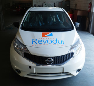 ROTULACIÓN COMERCIAL - ROTULACIÓN DE VEHÍCULOS COMERCIALES: Rotulación de Coches, Rotulación de Furgonetas, Rotulación de Camiones, Rotulación de Motos, Rotulación de Barcos,... Rotulación con Vinilo de Corte, Rotulación con Vinilo de Impresión, Rotulación con Vinilo de Fundición, Rotulación Total Covering. ROTULACIÓN FLOTA DE VEHICULOS - Cliente: REVODUR.