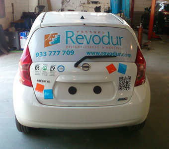 ROTULACIÓN COMERCIAL - ROTULACIÓN DE VEHÍCULOS COMERCIALES: Rotulación de Coches, Rotulación de Furgonetas, Rotulación de Camiones, Rotulación de Motos, Rotulación de Barcos,... Rotulación con Vinilo de Corte, Rotulación con Vinilo de Impresión, Rotulación con Vinilo de Fundición, Rotulación Total Covering. ROTULACIÓN FLOTA DE VEHICULOS - Cliente: REVODUR.