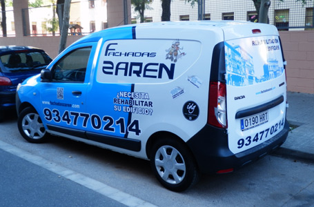 ROTULACIÓN COMERCIAL - ROTULACIÓN DE VEHÍCULOS COMERCIALES: Rotulación de Coches, Rotulación de Furgonetas, Rotulación de Camiones, Rotulación de Motos, Rotulación de Barcos,... Rotulación con Vinilo de Corte, Rotulación con Vinilo de Impresión, Rotulación con Vinilo de Fundición, Rotulación Total Covering. ROTULACIÓN VEHICULOS - Cliente: FACHADAS ZAREN.