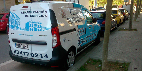 ROTULACIÓN COMERCIAL - ROTULACIÓN DE VEHÍCULOS COMERCIALES: Rotulación de Coches, Rotulación de Furgonetas, Rotulación de Camiones, Rotulación de Motos, Rotulación de Barcos,... Rotulación con Vinilo de Corte, Rotulación con Vinilo de Impresión, Rotulación con Vinilo de Fundición, Rotulación Total Covering. ROTULACIÓN VEHICULOS - Cliente: FACHADAS ZAREN.